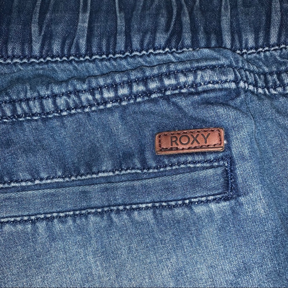 ROXY Shorts - Picture 3 of 4